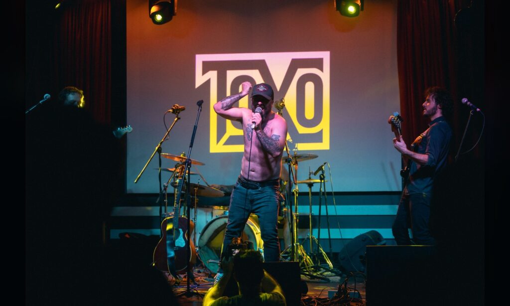 TO-XO montan su «Circo de pulgas»: hard rock, funky y mucha ironía